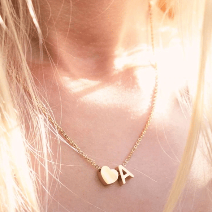 🎁Tunt Initialhalsband Gyllene Hjärta Bokstav A-Z