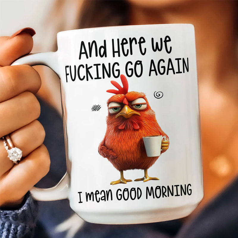 ☕ ”Nu börjar det igen, för helvete” Angry Chicken-mug