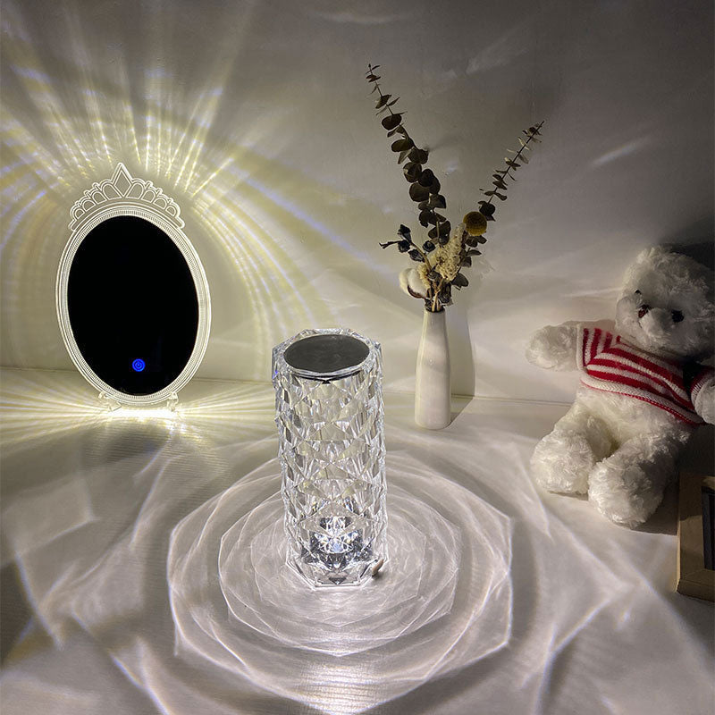 Led-lampa med kristallros som byter färg