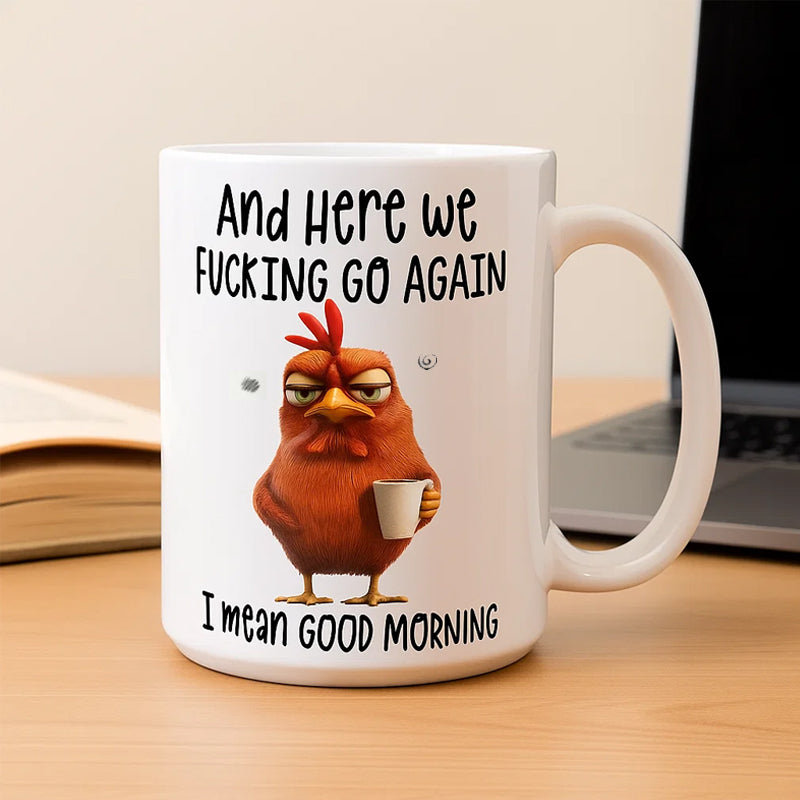 ☕ ”Nu börjar det igen, för helvete” Angry Chicken-mug