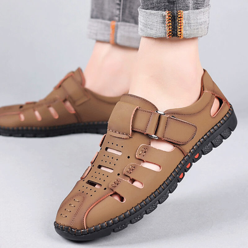Trendiga sandaler i perforerat pu-läder