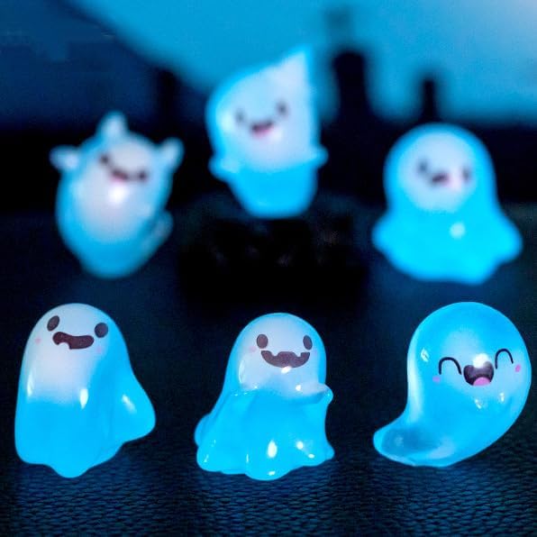 🌟Glow-in-the-Dark Little Ghost👻