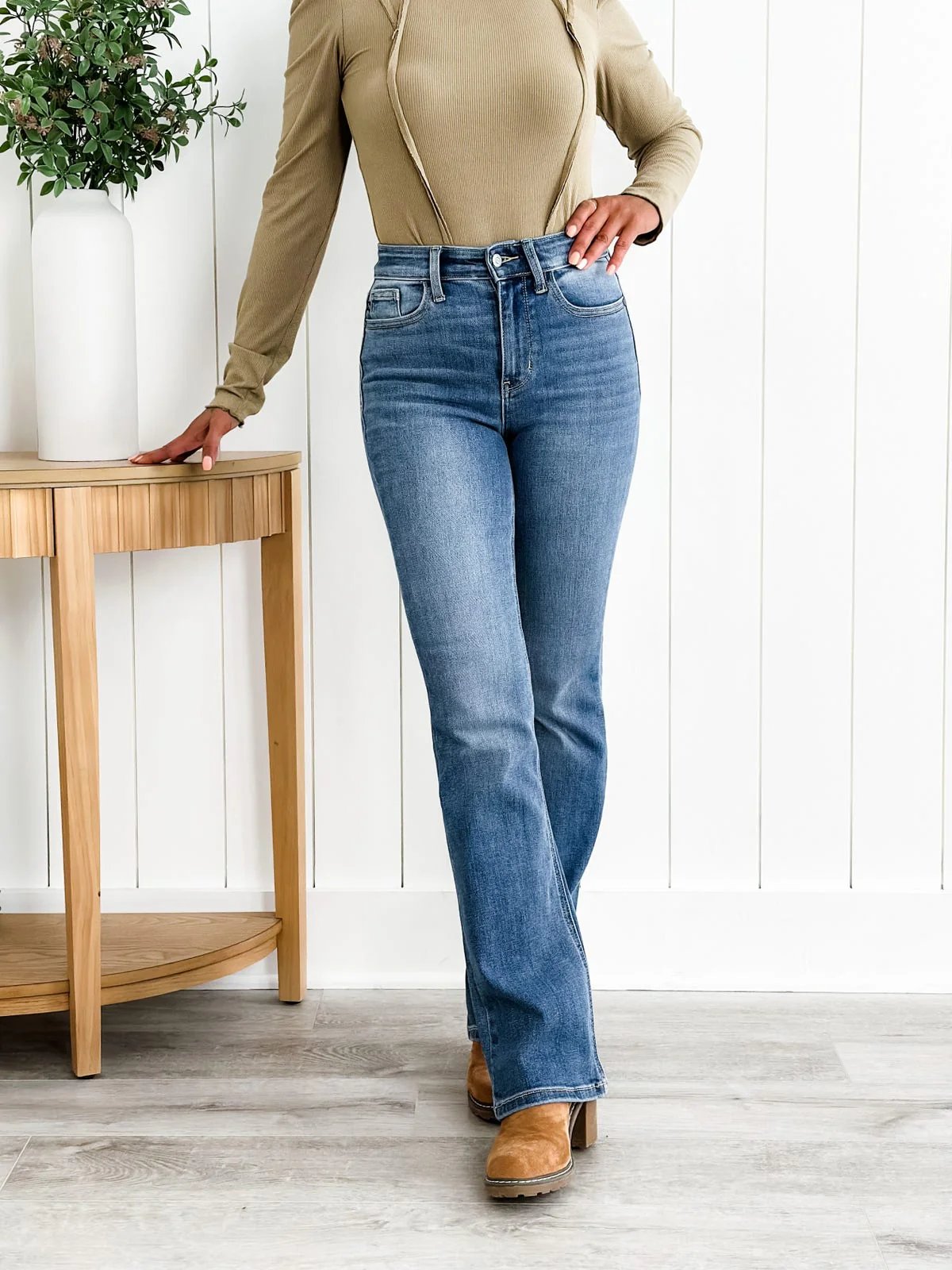 Holy Grail Bootcut jeans med magkontroll đ„