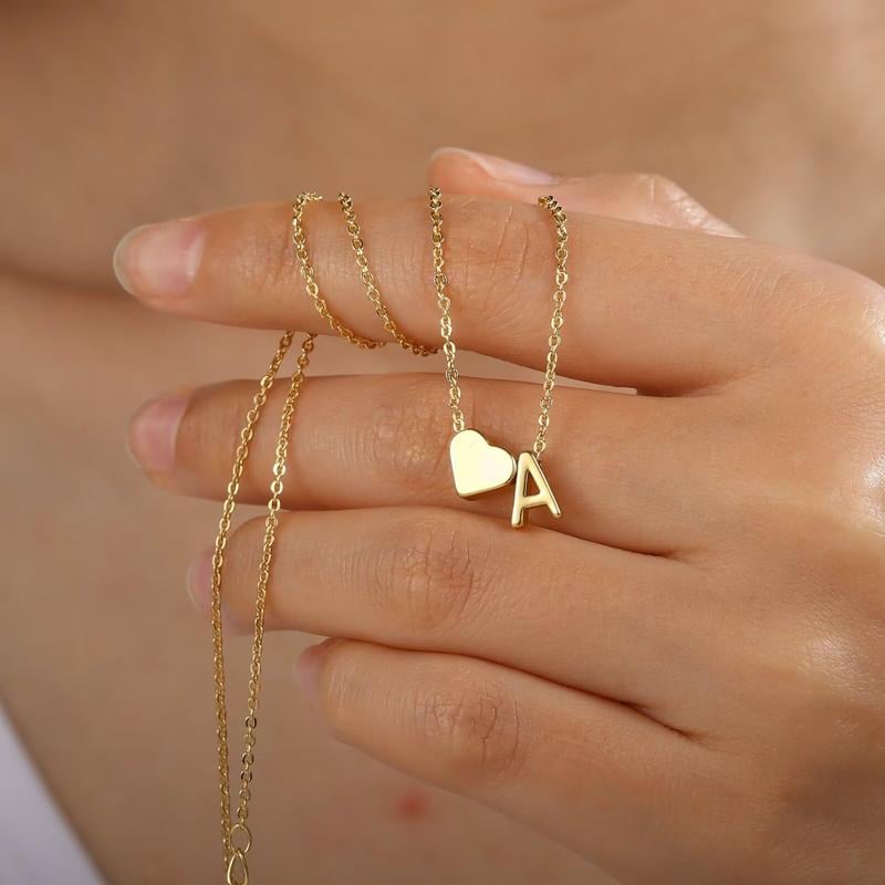 🎁Tunt Initialhalsband Gyllene Hjärta Bokstav A-Z