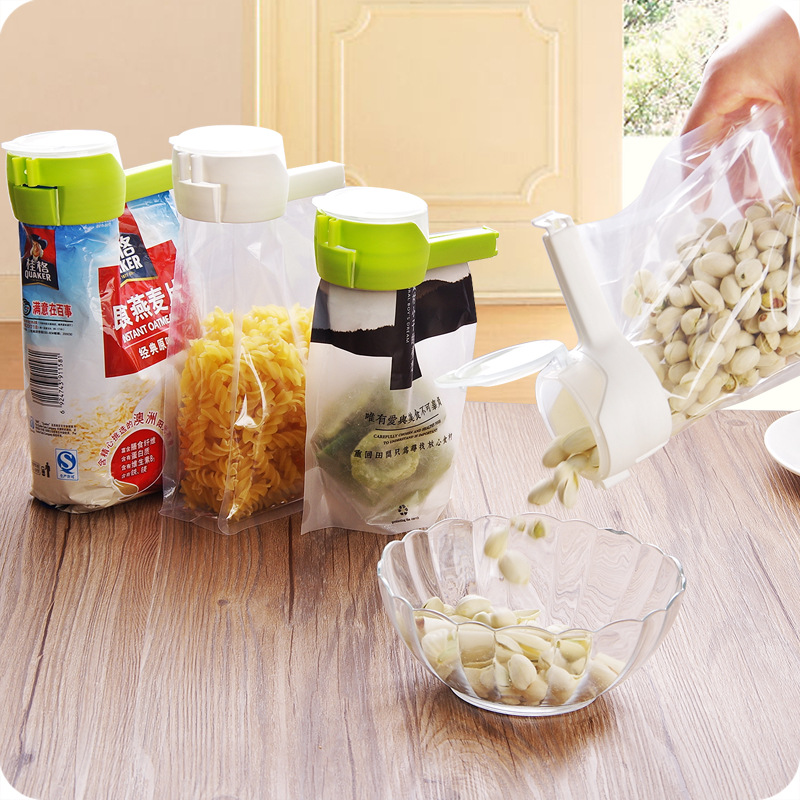 Clips för matkassar av plast