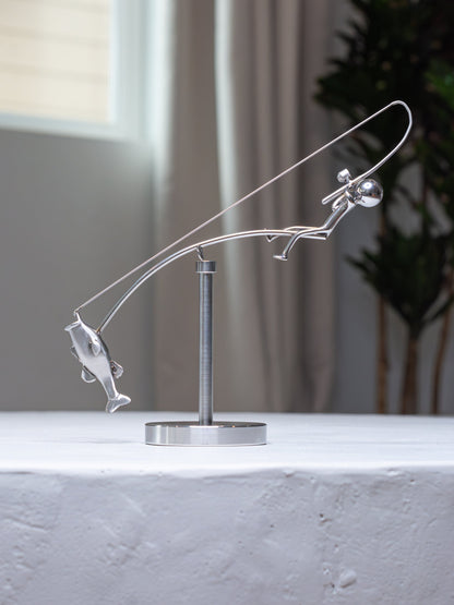 🔥Sista dagen 49 % RABATT🎣Skulpturen The Fisherman Balancing
