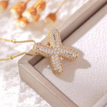26 Halsband med bokstäver