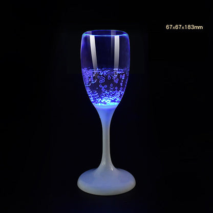 🔥I mörkret, ljusa champagneglas
