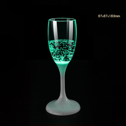 🔥I mörkret, ljusa champagneglas