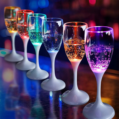 🔥I mörkret, ljusa champagneglas