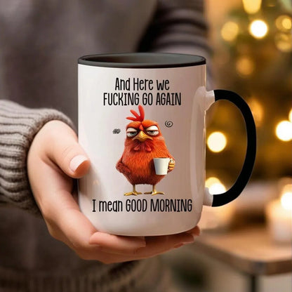 ☕ ”Nu börjar det igen, för helvete” Angry Chicken-mug
