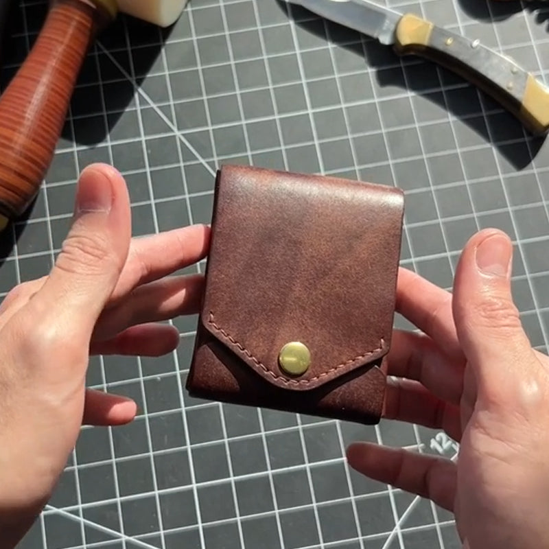 👜Vintage handgjord läderplånbo